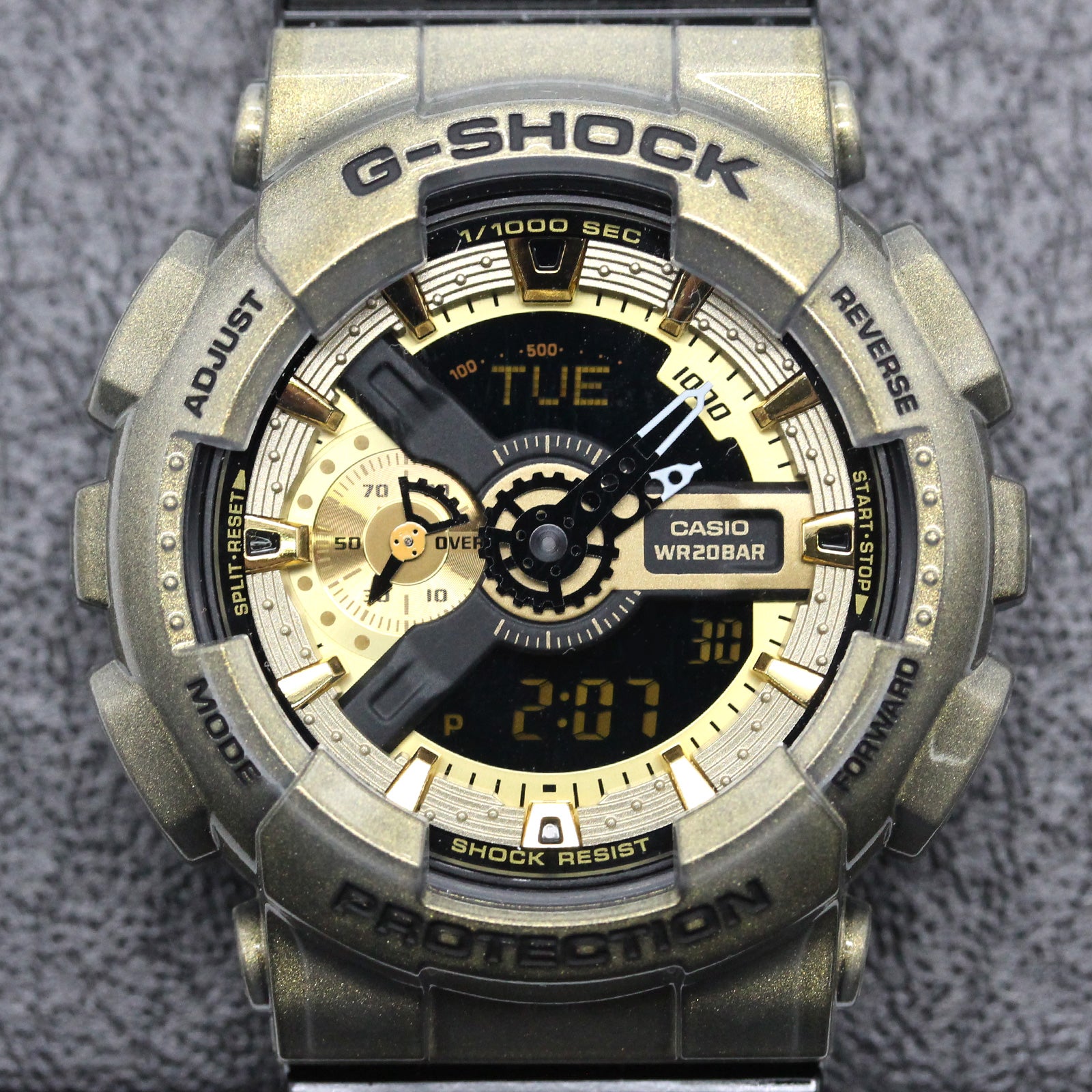 【未使用保管品】ジーショック　G-SHOCK　ニューエラ　コラボ　GA-110NE-9AJR　限定　腕時計　メンズ　A04795