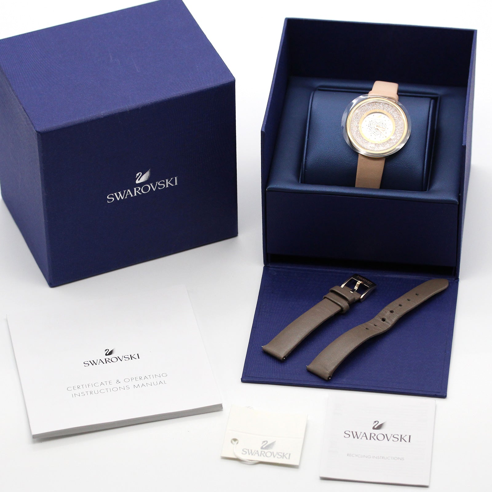 7,000円【美品】スワロフスキー　ハート　腕時計　クォーツ　レディース　A04556